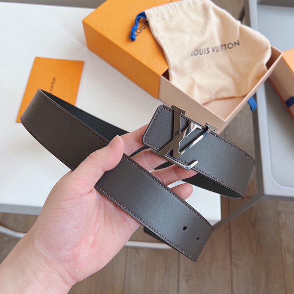 ルイヴィトンベルト細部ディテール